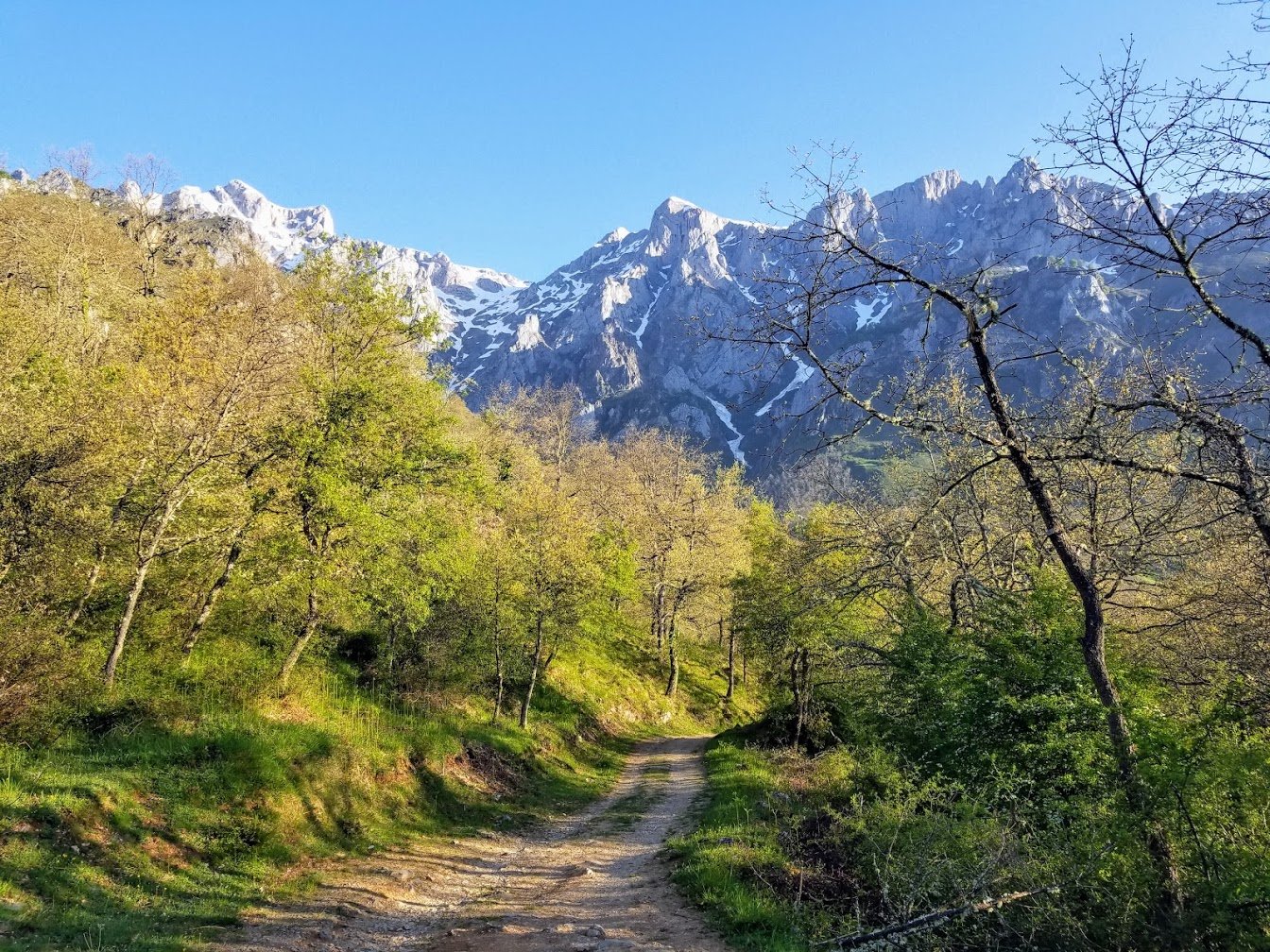 Brez village trail, Picos de Europa NP, Spain
